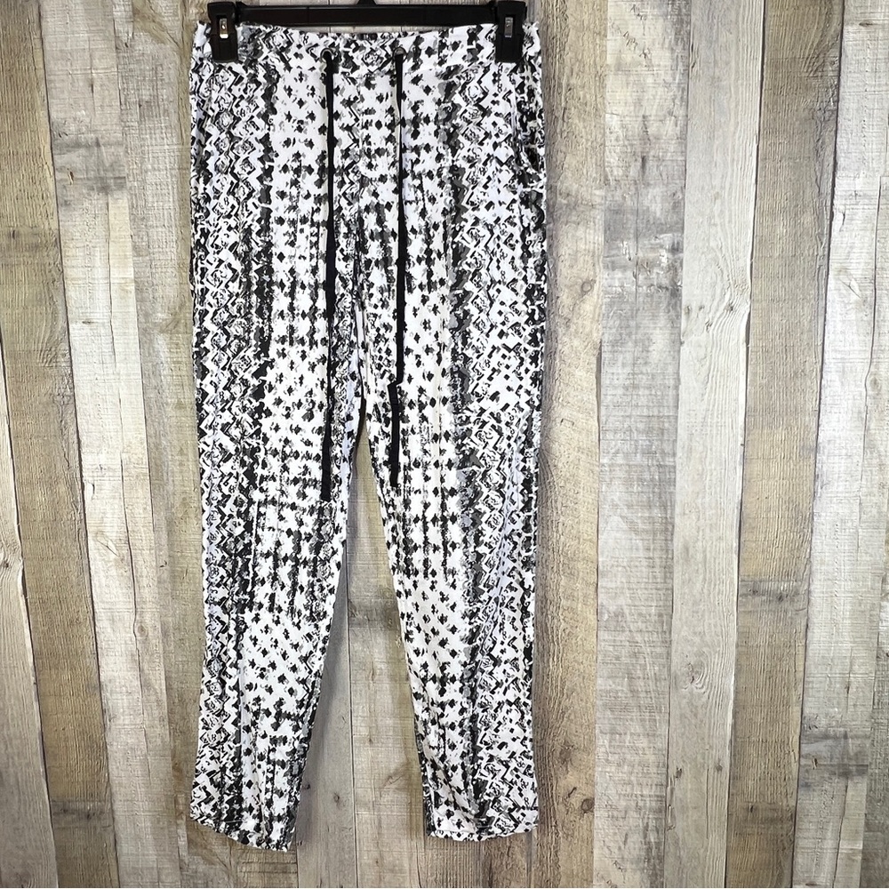 Jessica Simpson Size Small Black White Gray Lightweight Stretch Waistband
